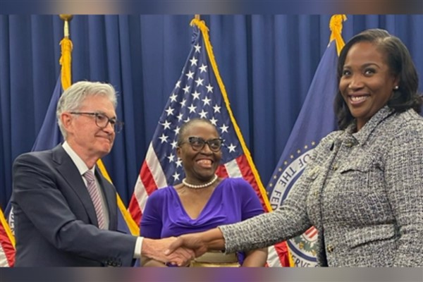 Trump, Fed Yönetim Kurulu üyesi, Lisa Cook’u görevden aldığını açıkladı