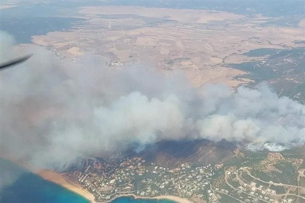 Orman yangını nedeniyle İspanya’nın tatil beldesinden 2 binden fazla kişi tahliye edildi