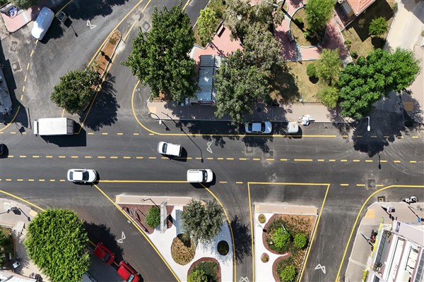 Silifke Caddesi’nde yol yenileme çalışmaları tamamlandı