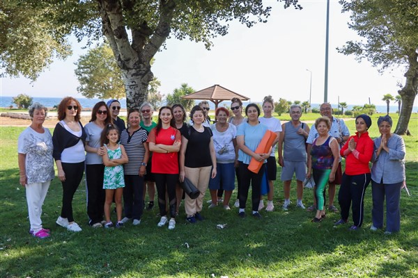 Yalova Belediyesi, vatandaşlar için sabah sporu etkinlikleri organize ediyor