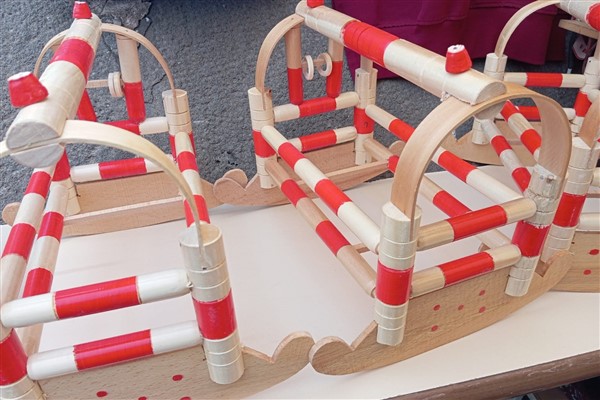 Ahşap oyuncak ustası Aziz: Oyuncaklar, çocukluğumuzun kültür taşıyıcısı