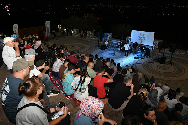Isparta Belediyesi’nden Kirazlıdere’de yaz akşamı konserleri