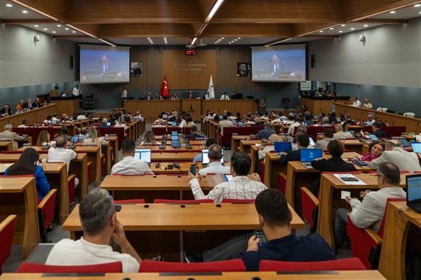 İZBAN’da yeni düzenleme Meclis’te kabul edildi