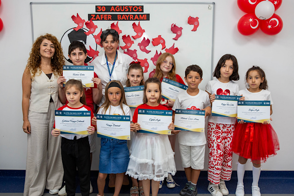 Bursa’da çocuklar için sulu boya atölyesi düzenlendi