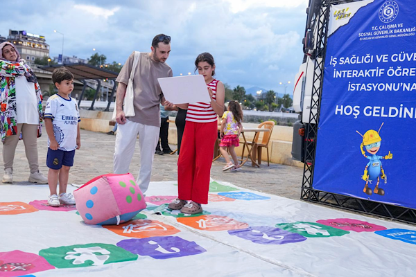 Trabzon’da “İş’te Güvenli Gelecek Tırı” etkinliği düzenlendi