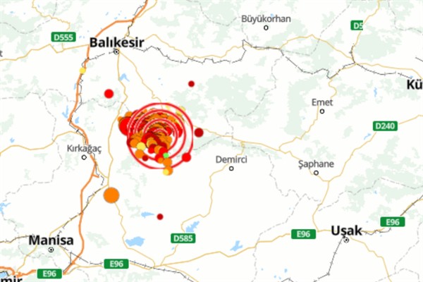 Balıkesir’de peş peşe depremler
