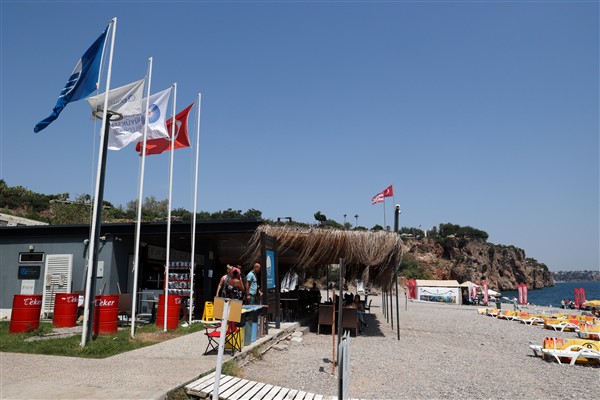 Antalyalılardan büyükşehir plajlarına tam not