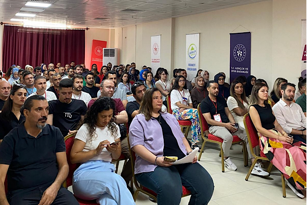 Hasankeyf Gençlik Kampı’nda liderlik eğitimi