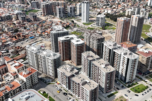 Tugay: İnşaatlar bitecek, daireler teslim edilecek