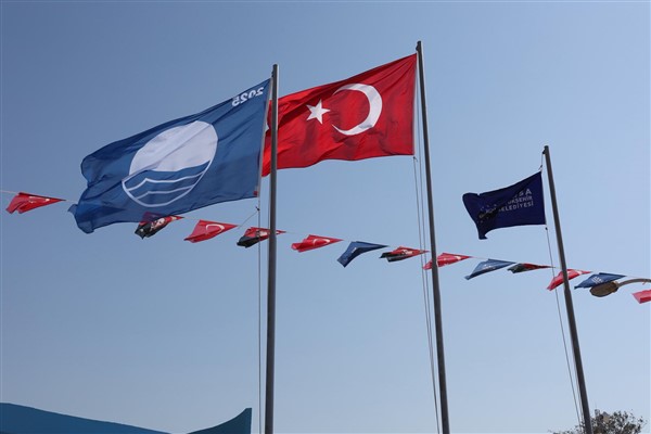 Mudanya Eşkel Plajı ‘Mavi Bayrak’ aldı