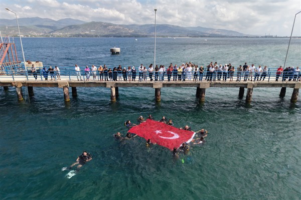 Engelliler, 30 Ağustos Zaferi için dalış yaptı