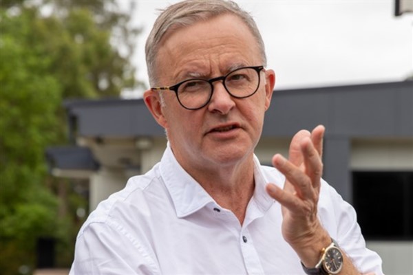 Albanese, hayatını kaybeden 2 polis memuru için mesaj yayımladı