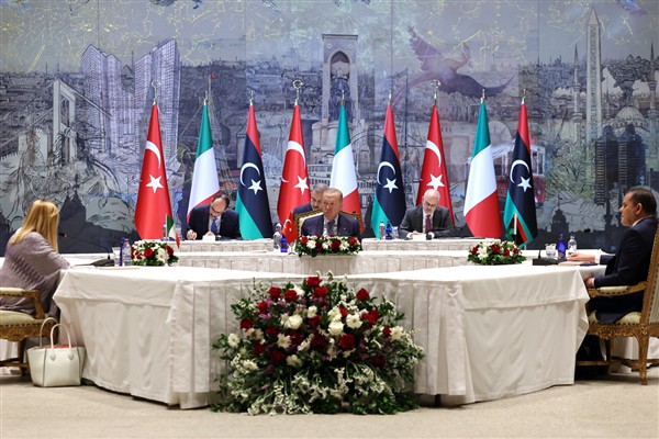 Cumhurbaşkanı Erdoğan, Meloni ve Dibeybe ile görüştü