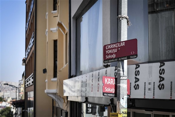 Ulus Çıkrıkçılar Yokuşu’nda değişim başladı