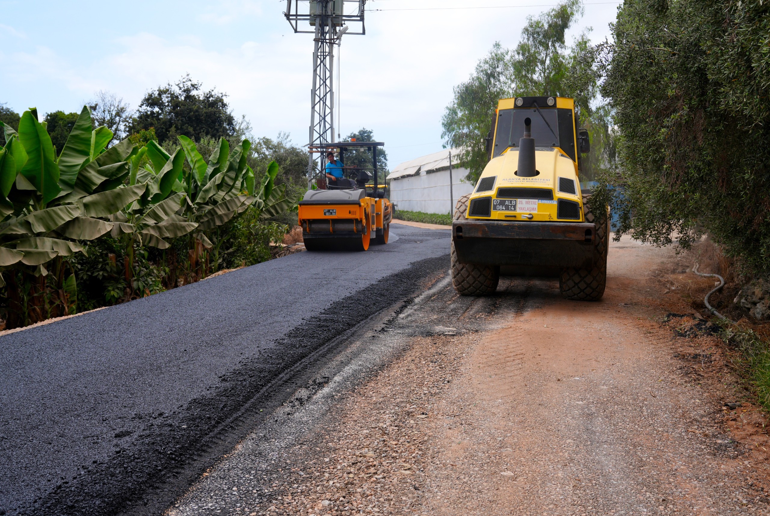 Kargıcak Mahallesi’nde sıcak asfalt çalışması başladı