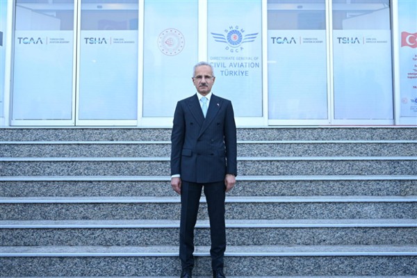 Bakan Uraloğlu, Türkiye Varlık Fonu Genel Müdürü Ermut ile görüştü