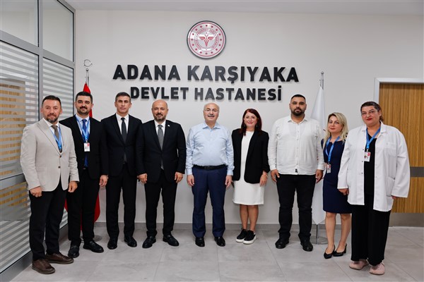 Vali Köşger, Karşıyaka Devlet Hastanesi Palyatif Bakım Servisi’ni ziyaret etti