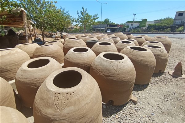 Ustasından asırlar öncesine dayanan “tandır”ın yapım süreci