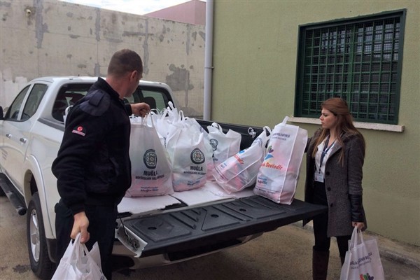 Muğla’da kadın hükümlülere hijyen paketi desteği