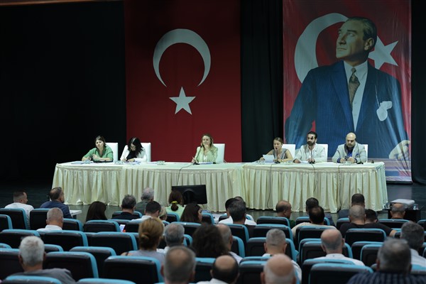 Konak’ta temizlik filosuna 19 yeni araç