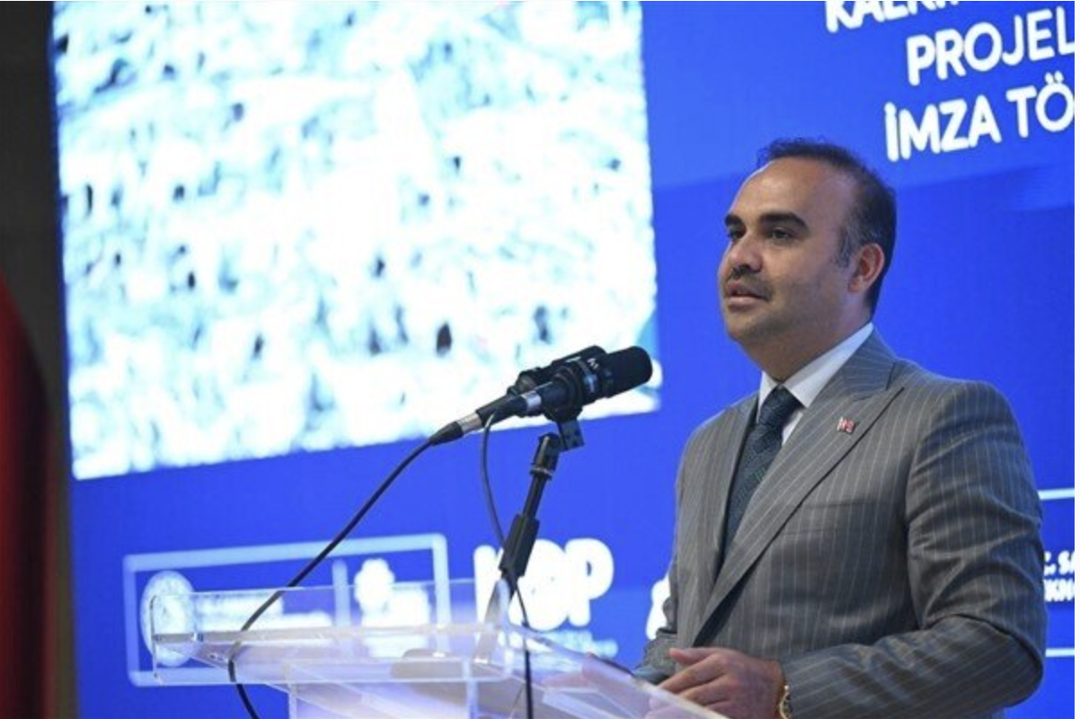 Bakan Kacır’dan, Erzincan’da esnaf ve sanayi ziyaretleri