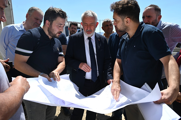 Başkan Başdeğirmen’den Gül 2 Sanayi Sitesi’ne ziyaret