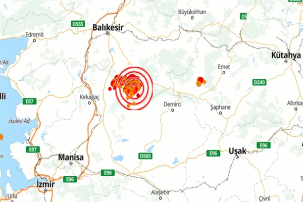 Balıkesir Sındırgı’da peş peşe deprem