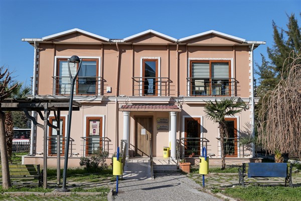 Özgecan Aslan Kadın Danışma Merkezi’nde kadınlara danışmanlık hizmeti sunuluyor