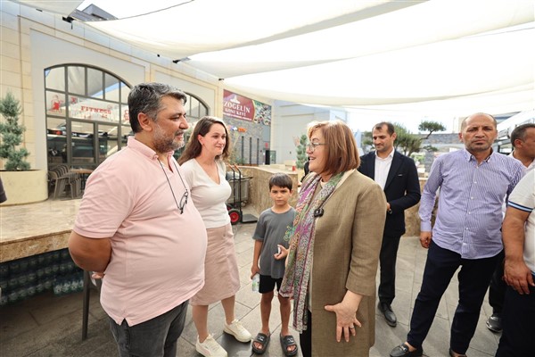 Başkan Şahin, Kamil Ocak Millet Bahçesi’ndeki çalışmaları inceledi