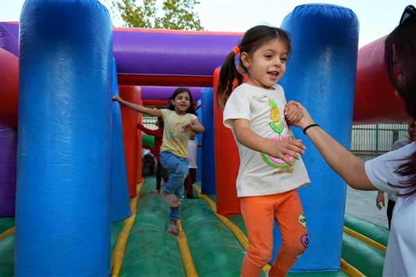 Güleçoba Mahallesi’nde Çocuk Spor Şenliği düzenlendi