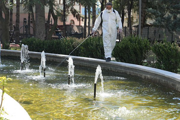 Keçiören’de 51 mahallede ilaçlama çalışmalası yapılıyor