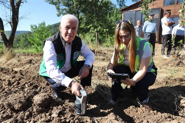 Büyükşehir, Mobil Toprak Analiz Projesi’ni başlattı