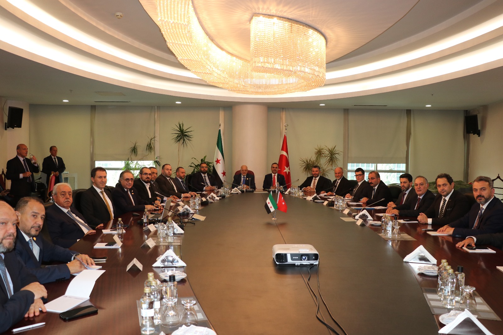 Türkiye ve Suriye Sanayi Bakanlarından Kritik Ziyaret: ASO 1. OSB’de Sanayi İş Birliği Masaya Yatırıldı