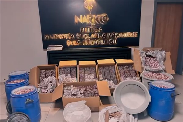 Bursa’da 300 bin adet uyuşturucu hap ele geçirildi