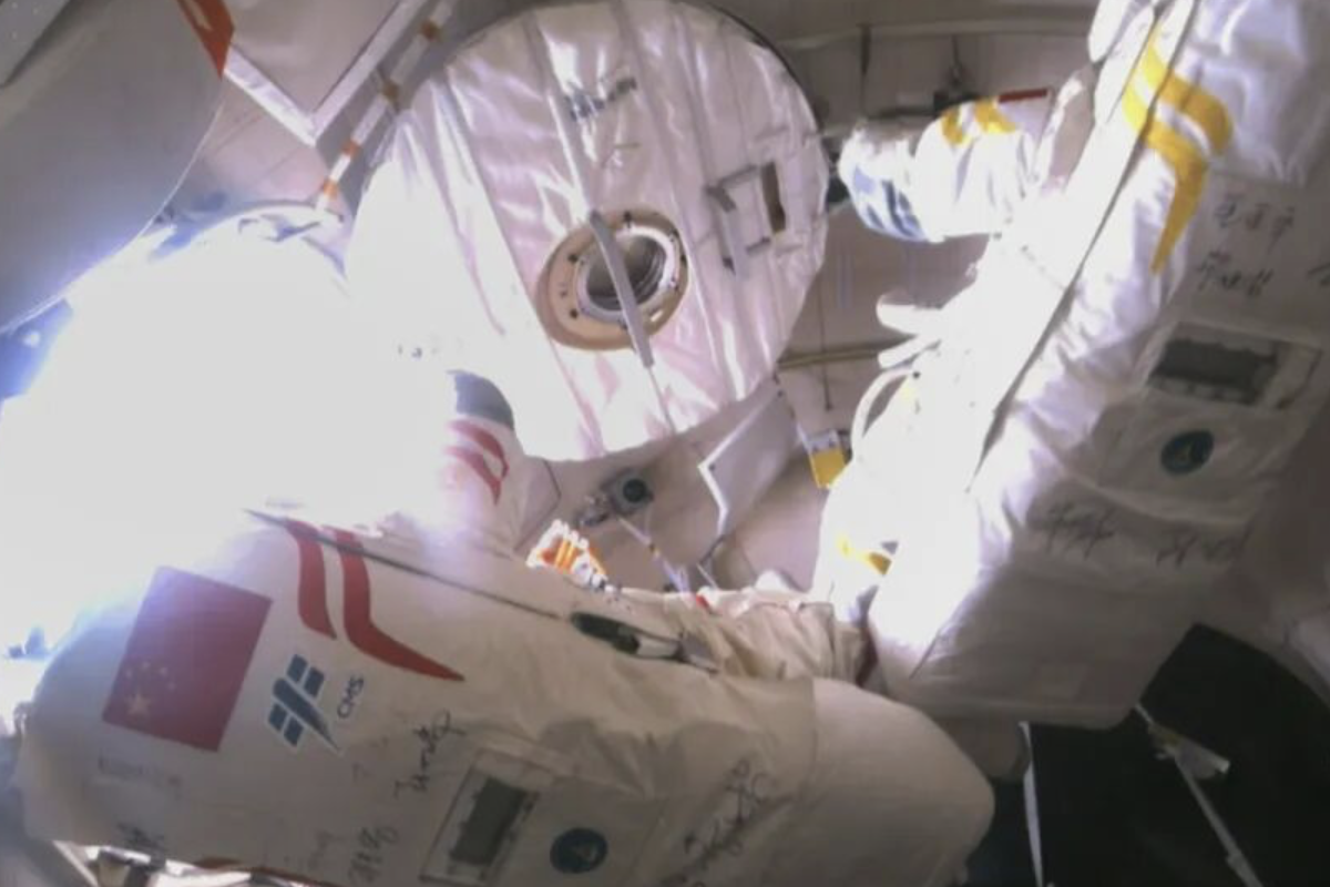 Shenzhou-20 mürettebatı dördüncü uzay yürüyüşünü başarıyla tamamladı