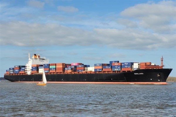 Çin, eriyen Kuzey Kutbu üzerinden Avrupa’ya giden hızlı bir rotayı test ediyor