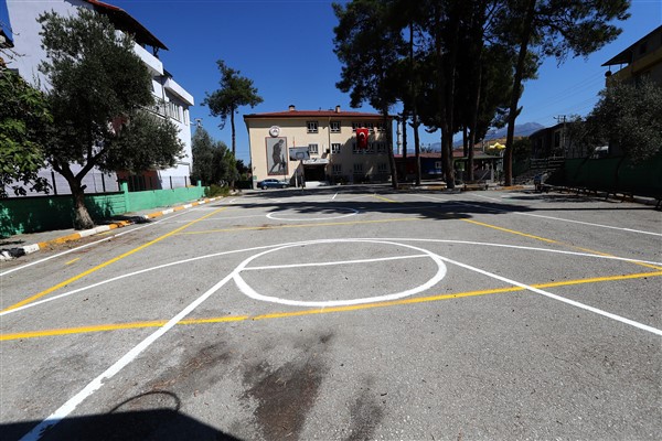 Pamukkale Belediyesi, okulları yeni eğitim dönemine hazırlıyor