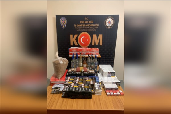 Rize’de 933 paket kaçak sigara, 47 şişe kaçak içki ele geçirildi