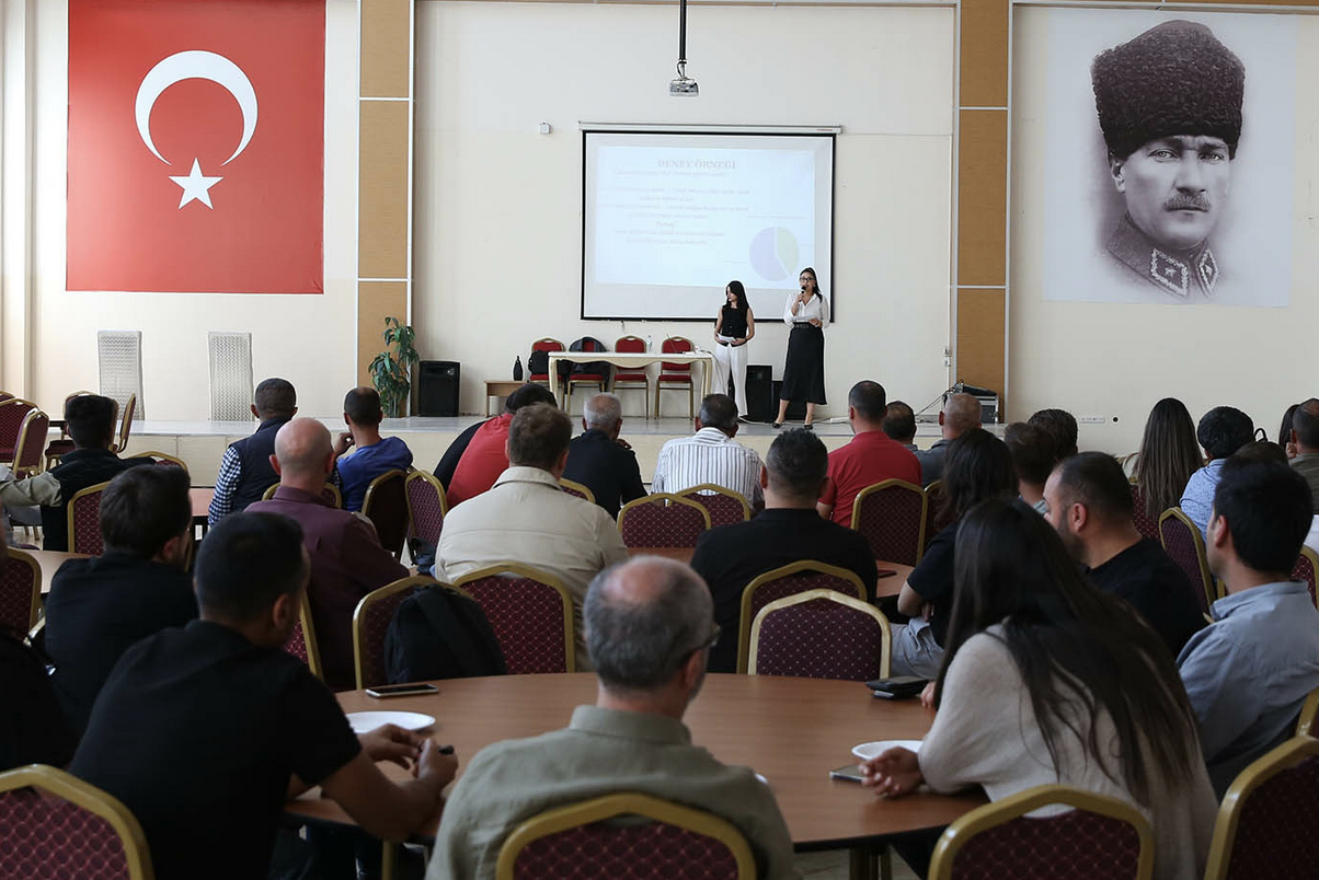Keçiören’de motivasyon ve iletişim semineri
