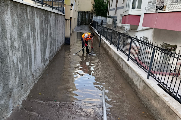 Mamak Belediyesi’nden sağanak yağış seferberliği