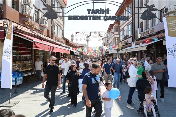 Konya 4. Tarihi Bedesten Alışveriş Günleri sona erdi