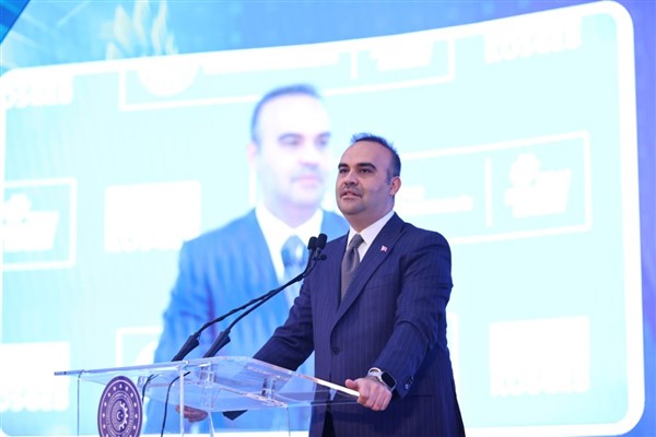 Bakan Kacır, 22. İmam Hatipliler Kurultayı’na katıldı