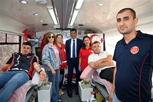 Yalova İtfaiyesi’nden kan bağışına destek
