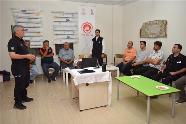 Yılmaz: Amacımız afetlere karşı bilinçli bir Yıldırım inşa etmek