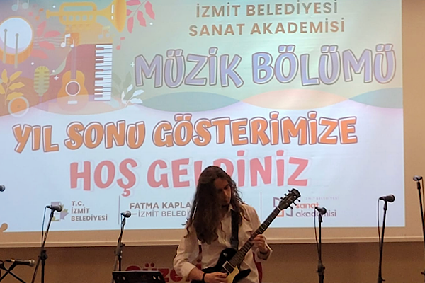 İzmit Belediyesi Sanat Akademisi öğrencileri eğitim kurumlarına yerleşti