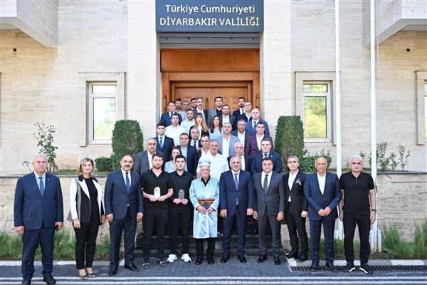 Diyarbakır’da yılın Ahisi, Kalfası ve Çırağı ödüllerini aldı