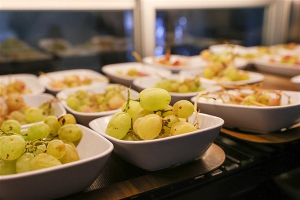 Buca’da toprakta başlayan yolculuk halkın sofrasında son buluyor