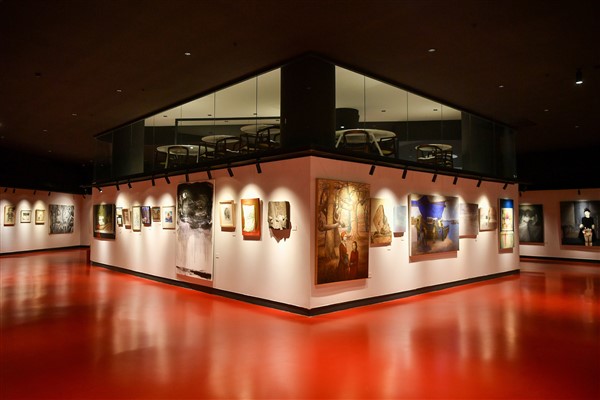 “Koleksiyonun Katmanları” sergisi Galeri Beylikdüzü’nde açıldı