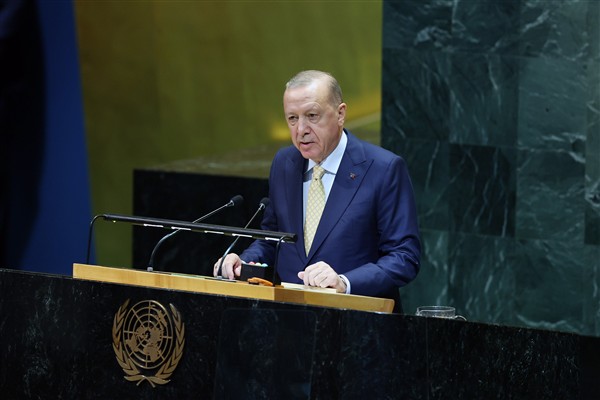 Cumhurbaşkanı Erdoğan:Biz toplantı halindeyken dahi Gazze’de şu anda siviller katlediliyor