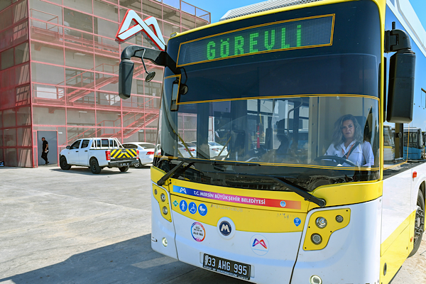 Mersin’de kadınlara otobüs şoförlüğü eğitimi